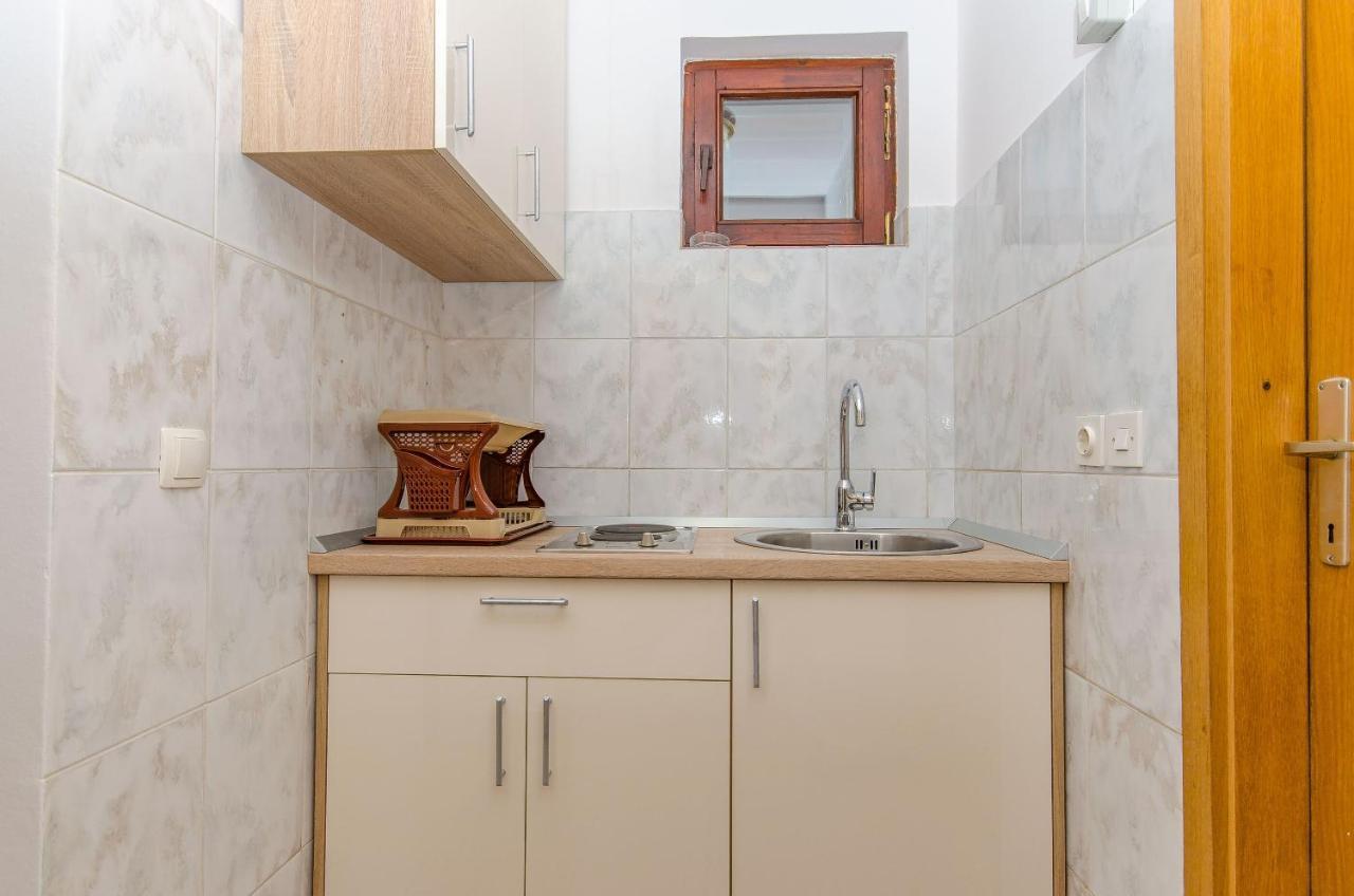 Apartments Marinko Makarska Bagian luar foto