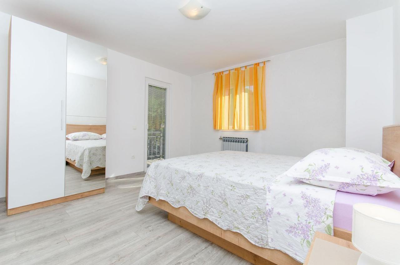Apartments Marinko Makarska Bagian luar foto